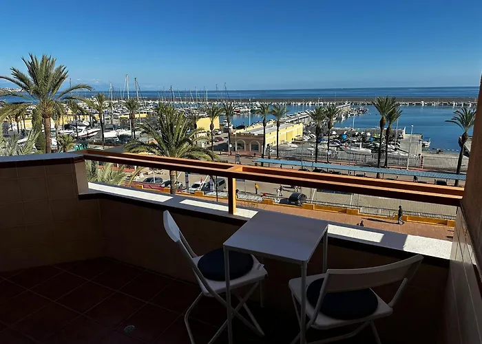 In Paseo Maritimo- First Line To The With Sea View * פואנגירולה