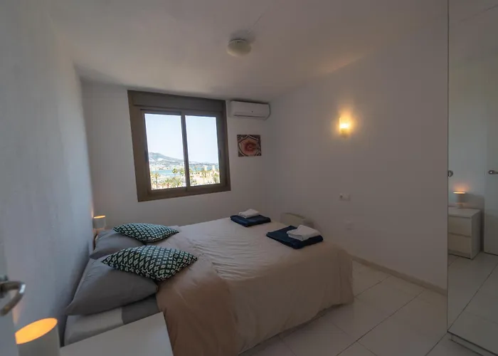 In Paseo Maritimo- First Line To The With Sea View *